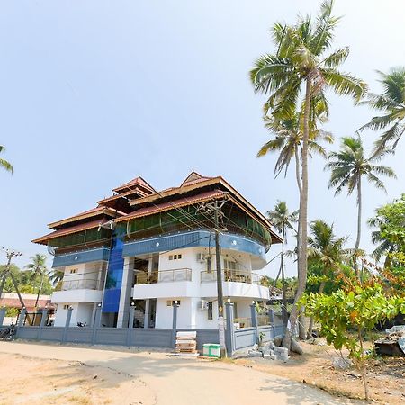 Oyo 11891 Amare Beach Resorts Alappuzha Εξωτερικό φωτογραφία